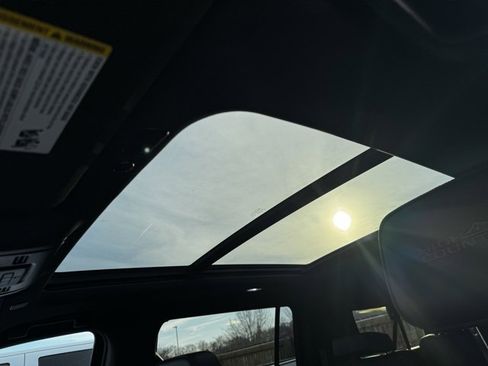 Certified 2023 Chevrolet Suburban High Country image 6