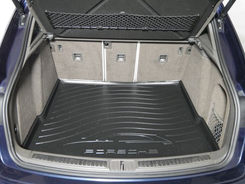 Used 2017 Porsche Macan S image 18