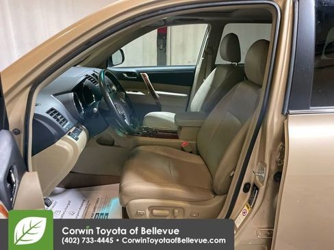 Used 2013 Toyota Highlander Limited image 15