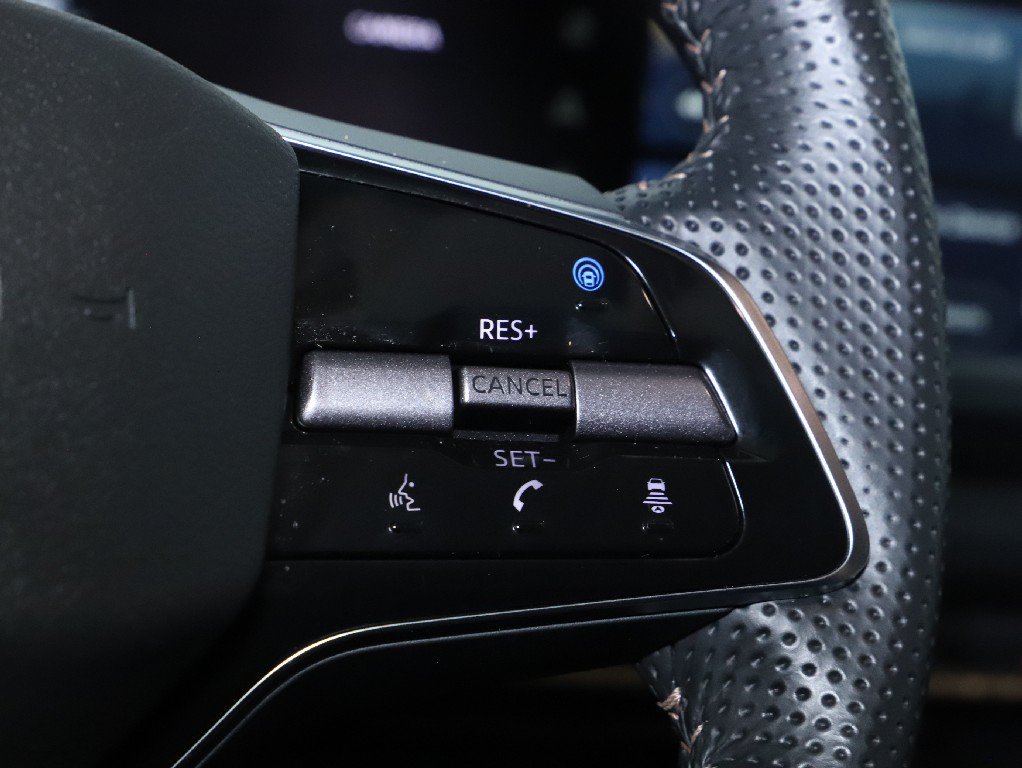Certified 2024 Nissan Ariya AWD image 22