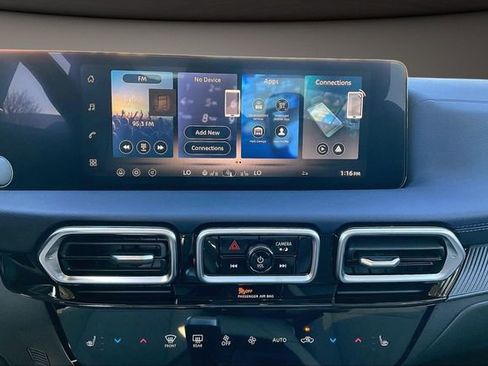 New 2026 Nissan Sentra SL w/ Floor Mat Package image 6