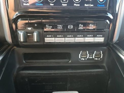 Used 2020 RAM 2500 Limited AWD/4WD image 17