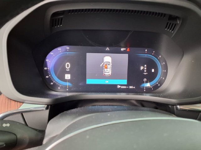 Used 2023 Volvo XC60 B5 Ultimate w/ Protection Package Premier FWD image 21