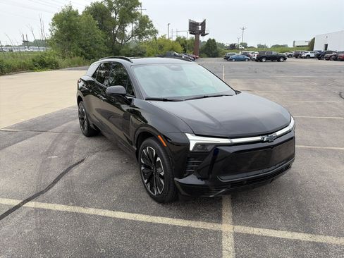 Used 2026 Chevrolet Blazer EV RS w/ Super Cruise Package AWD/4WD image 8