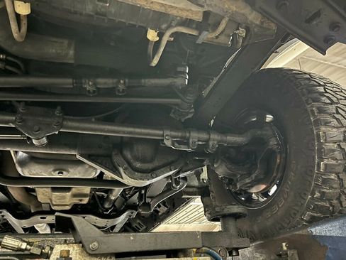 Used 2005 Ford Excursion Eddie Bauer image 76