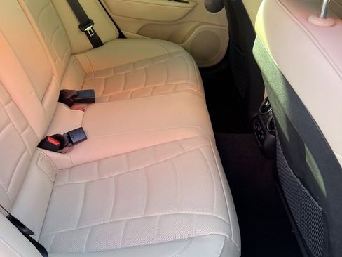 Used 2023 Kia Stinger GT2 image 19