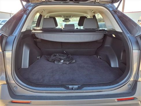 Used 2022 Toyota RAV4 XLE image 6