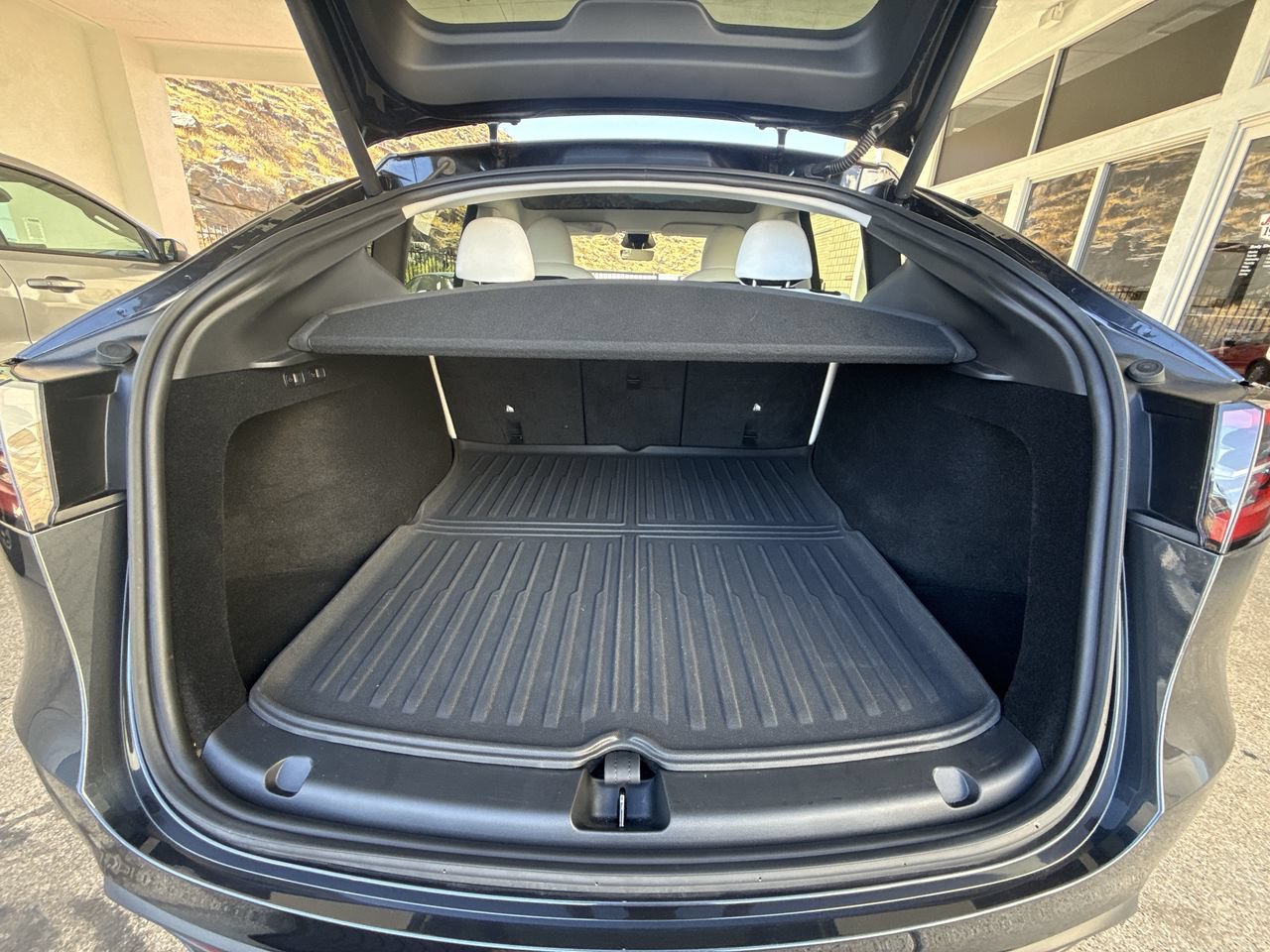 Used 2024 Tesla Model Y Performance AWD/4WD image 26
