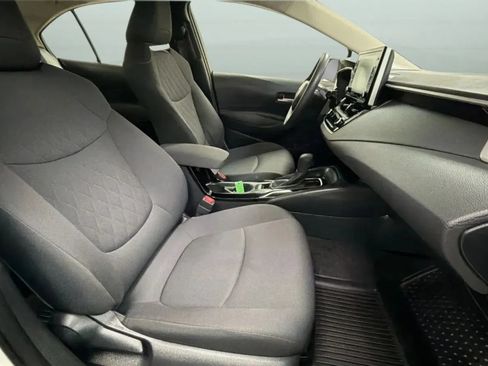 Used 2020 Toyota Corolla LE FWD image 20