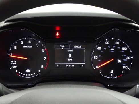 Used 2024 Chevrolet Trax LS image 25