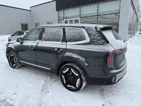 Used 2023 Kia Telluride EX image 4