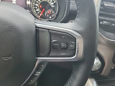 Used 2020 RAM 1500 Laramie AWD/4WD image 23