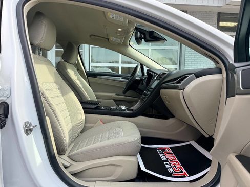 Used 2020 Ford Fusion SE image 35