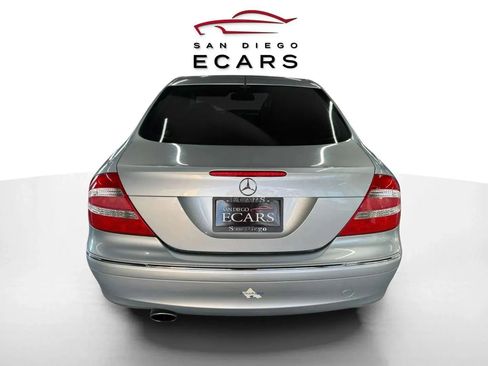 Used 2005 Mercedes-Benz CLK 320 Coupe image 7