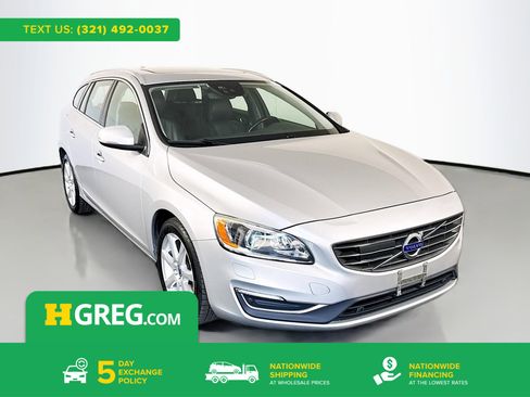 Used 2016 Volvo V60 T5 Platinum w/ Climate Package FWD image 1
