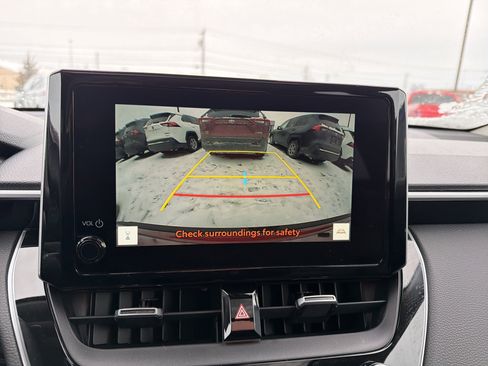 Used 2023 Toyota Corolla Cross XLE image 20