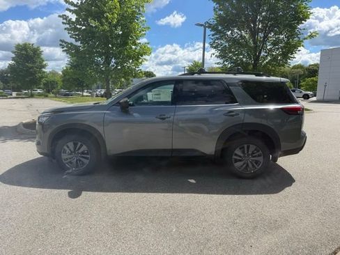 New 2026 Nissan Pathfinder SV AWD/4WD image 8