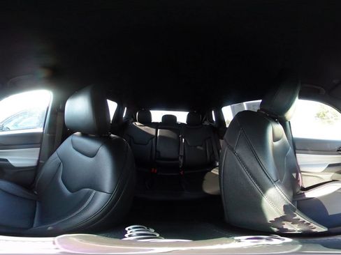 Used 2025 Jeep Compass Limited AWD/4WD image 42