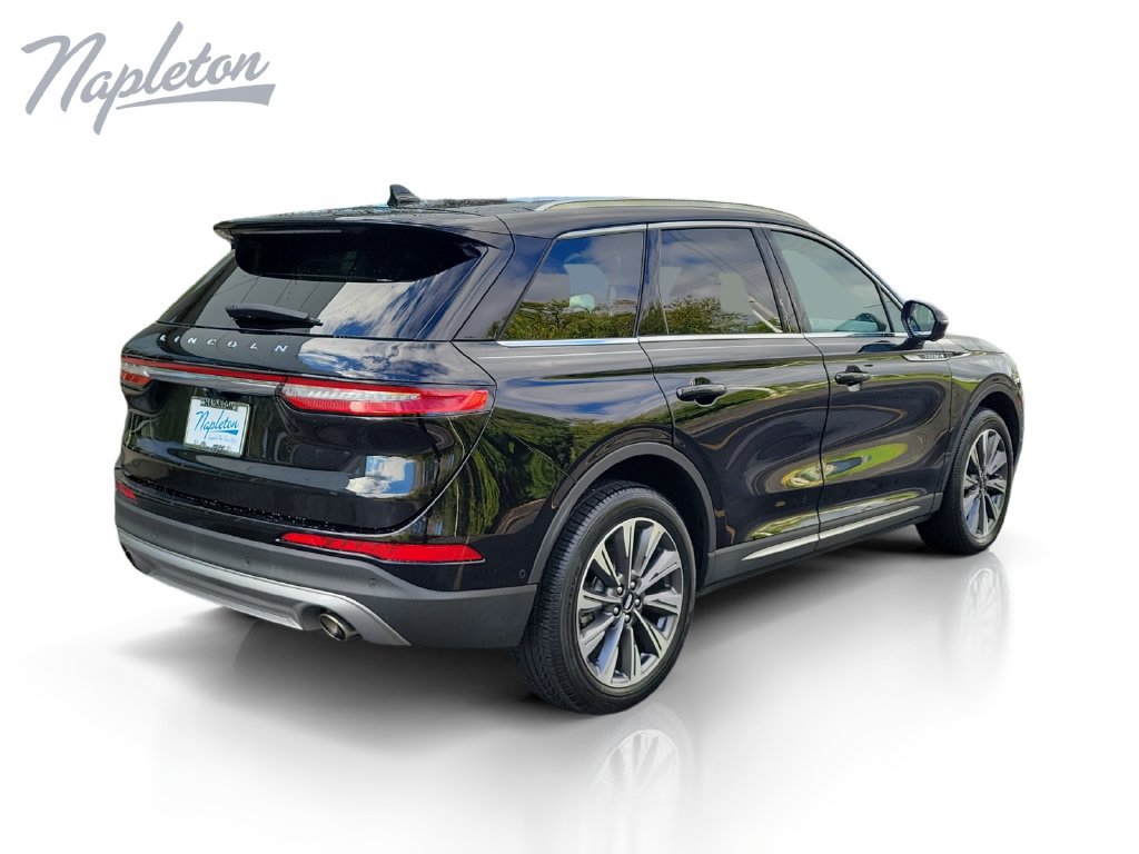 Used 2021 Lincoln Corsair Reserve w/ Equipment Group 201A AWD/4WD image 6