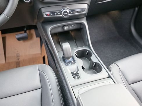 New 2026 Volvo XC40 B5 Core w/ Climate Package image 28