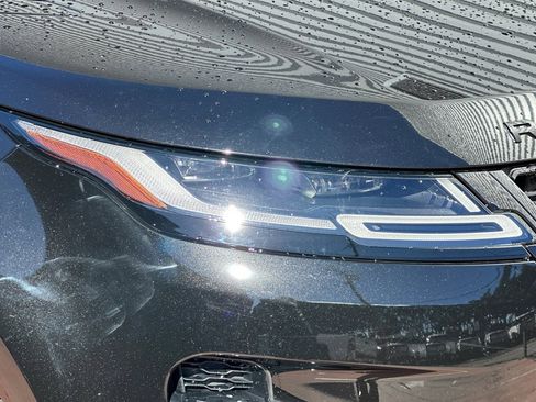 Certified 2022 Land Rover Range Rover Evoque R-Dynamic SE image 12