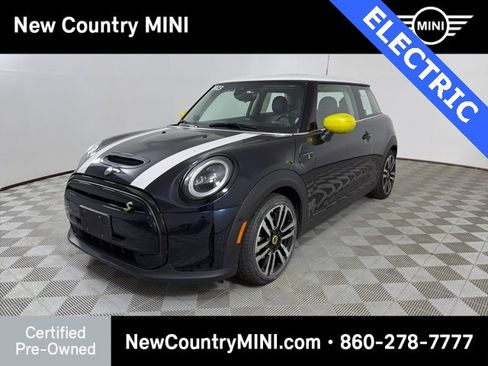 Certified 2023 MINI Cooper SE image 3