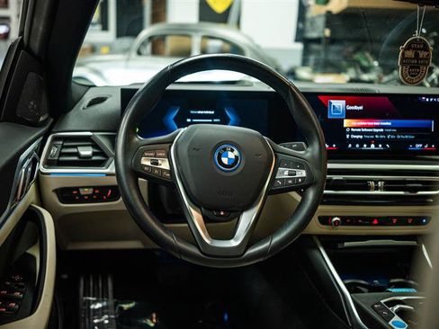 Used 2024 BMW i4 eDrive35 w/ Premium Package RWD image 16