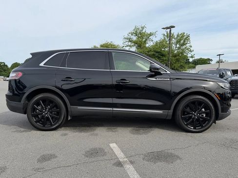 Used 2022 Lincoln Nautilus Reserve w/ Equipment Group 201A AWD/4WD image 8