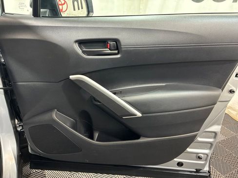 Used 2025 Toyota Corolla Cross AWD Hybrid image 8