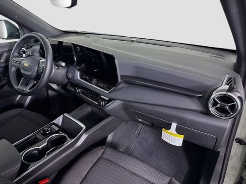 New 2026 Chevrolet Equinox LT w/ Safety and Technology Package image 27