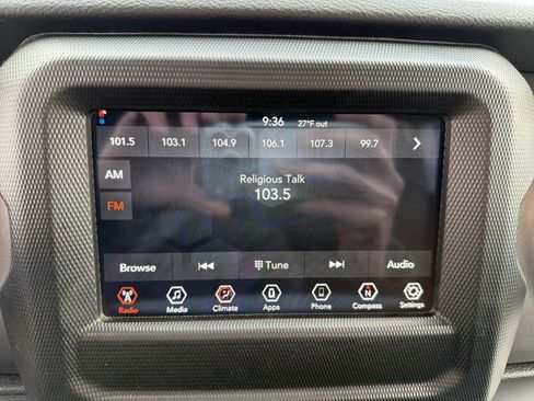 Used 2022 Jeep Wrangler Unlimited Sport AWD/4WD image 18