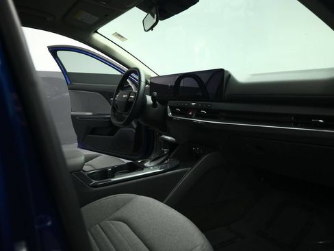 Certified 2025 Kia K4 EX FWD image 54