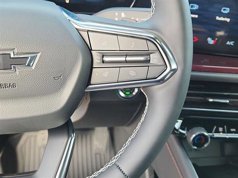 New 2026 Chevrolet Traverse Z71 w/ Enhanced Driving Package image 12