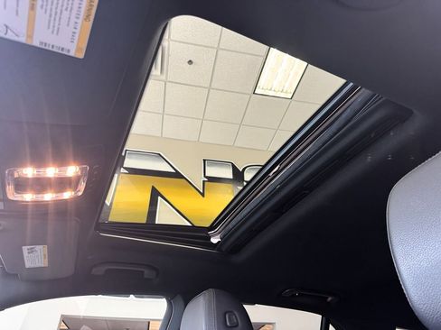 Used 2020 Mercedes-Benz GLE 350 4MATIC w/ Premium Package image 36