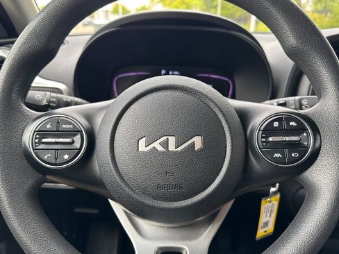 Used 2023 Kia Soul LX w/ Option Group 015 FWD image 35