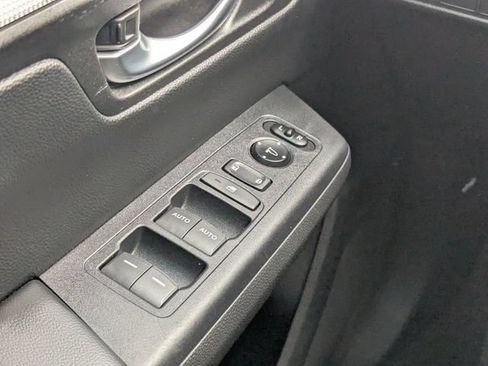Used 2023 Honda CR-V EX image 16