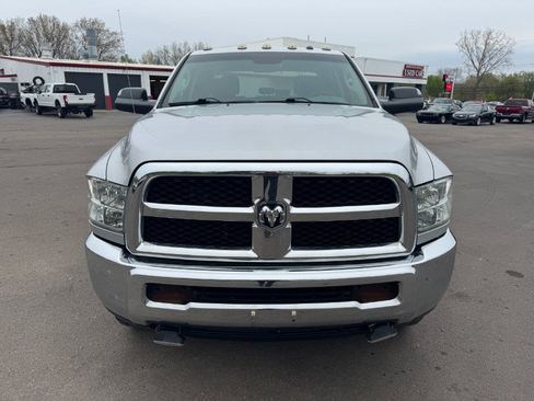 Used 2018 RAM 2500 Tradesman w/ Chrome Appearance Group AWD/4WD image 8