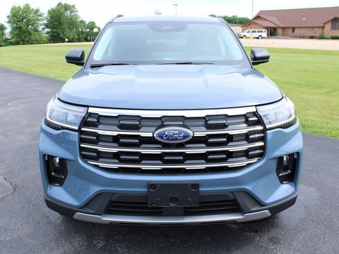 New 2026 Ford Explorer Active w/ Active Comfort Package AWD/4WD image 2