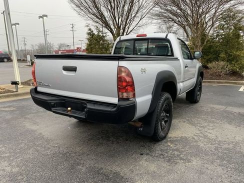 Used 2012 Toyota Tacoma 4x4 Regular Cab image 8