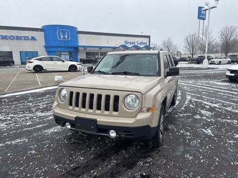 Used 2017 Jeep Patriot High Altitude image 3