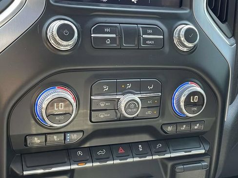 Used 2019 GMC Sierra 1500 SLT w/ SLT Premium Package AWD/4WD image 30