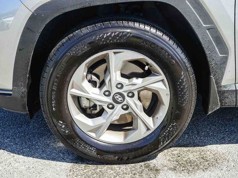 Certified 2023 Hyundai Tucson SE image 6