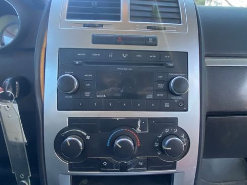 Used 2009 Dodge Charger SXT image 18