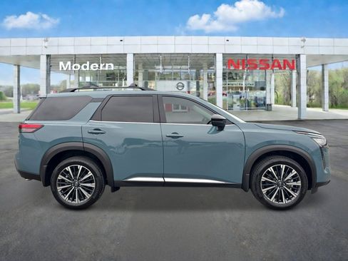 New 2026 Nissan Pathfinder Platinum AWD/4WD image 6