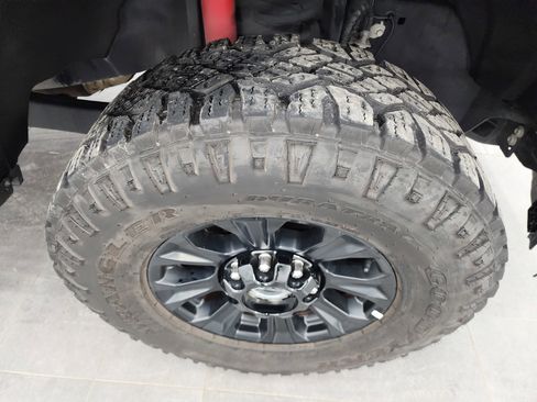 Used 2022 Ford F250 Lariat w/ Tremor Off-Road Package image 3