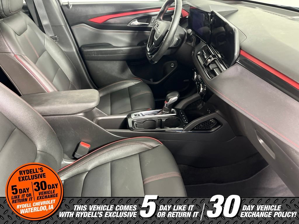 Used 2025 Chevrolet TrailBlazer RS w/ Convenience Package AWD/4WD image 20