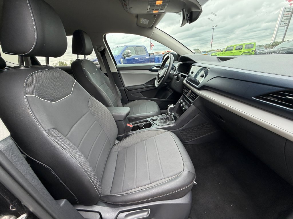 Used 2024 Volkswagen Taos SE AWD/4WD image 41
