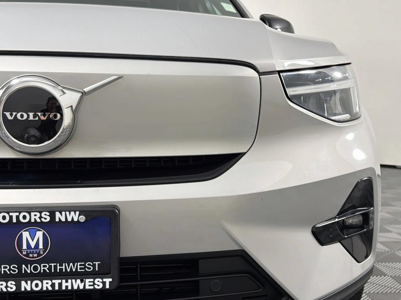 Used 2023 Volvo XC40 Recharge Plus AWD/4WD image 5