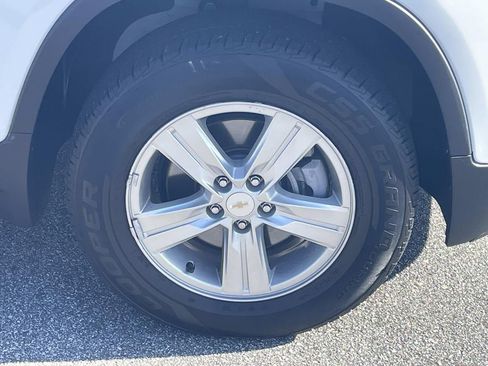 Certified 2022 Chevrolet Trax LS w/ Tint and Cruise Package image 10