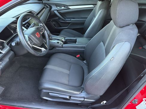 Used 2019 Honda Civic Sport image 5